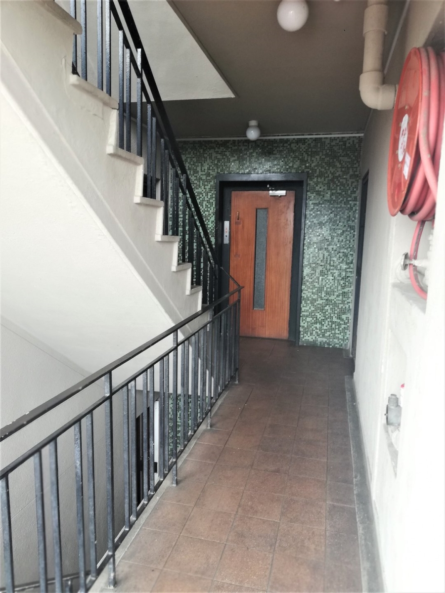 1 Bedroom Property for Sale in Churchill Estate Western Cape
